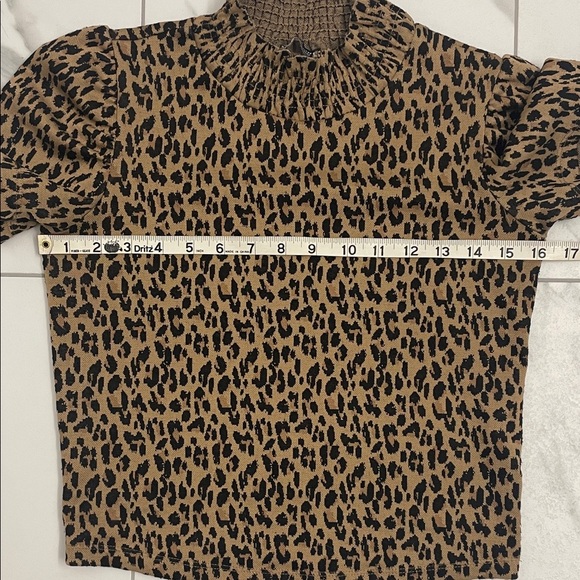 Zara Animal Print Black & Brown Smocked Neck Crop Top Puffed Short Sleeve Size S - Picture 2 of 10
